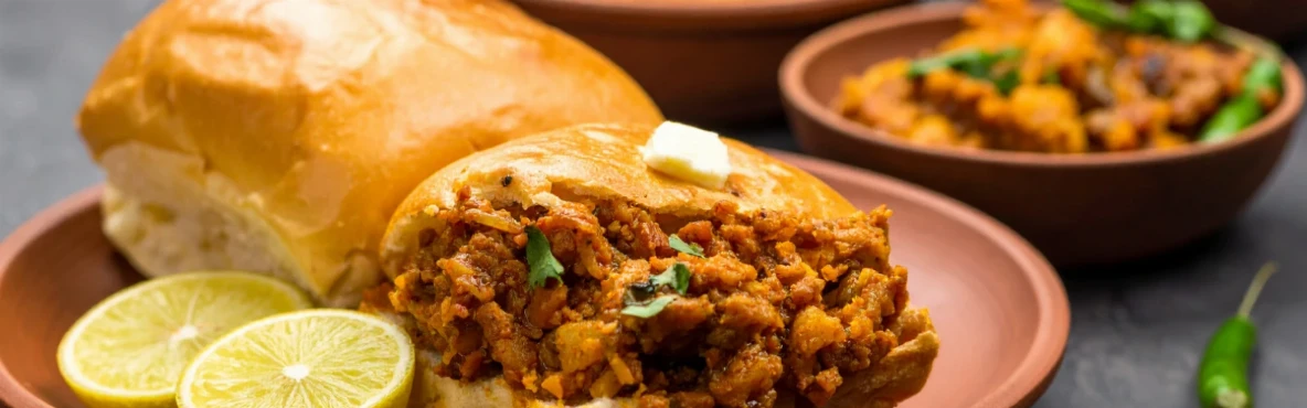 Flavors of Mumbai: Must-Try Street Food Beyond Pav Bhaji