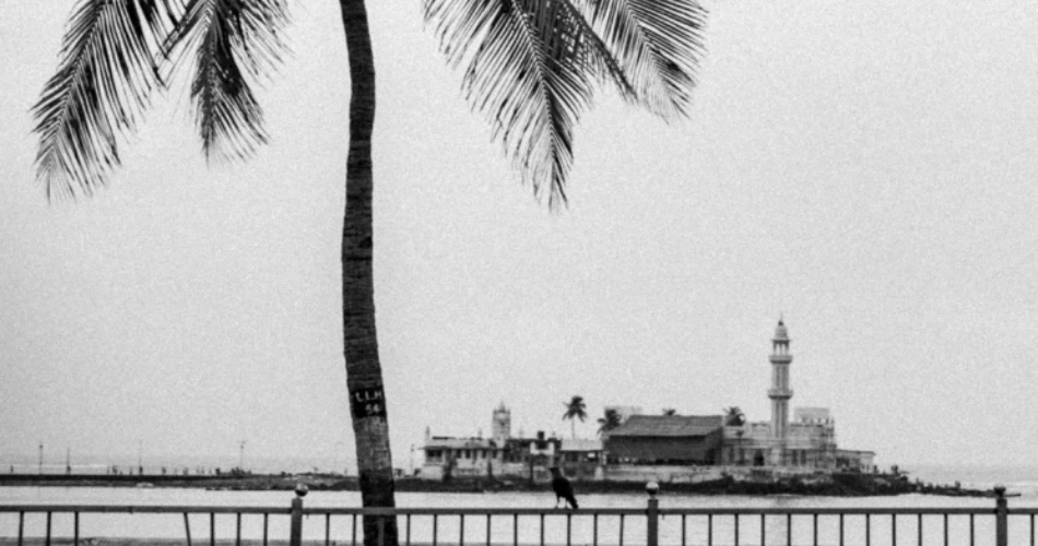 Haji Ali Dargah. Iman dan Seni Bina di Tengah Laut