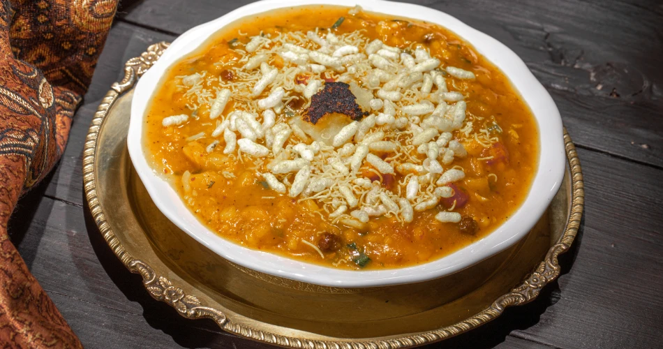 Flavors of Mumbai: Must-Try Street Food Beyond Pav Bhaji